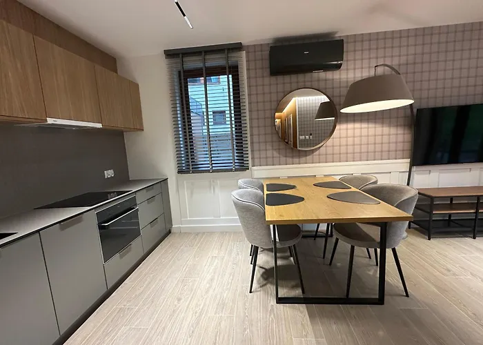 Monica Aparthotel 4*